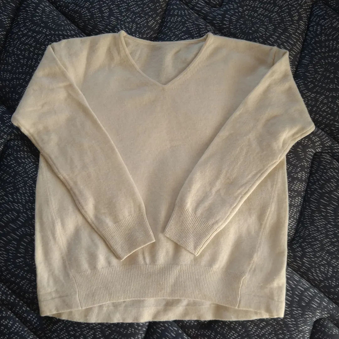 Thumbnail of INED Off-White V-Neck Knit