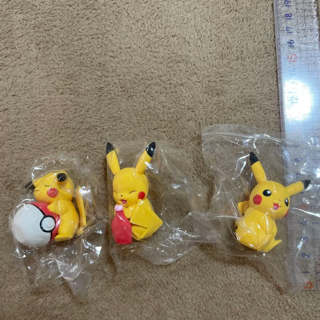 Thumbnail of New, Unused: BIG Eraser Figure Pikachu - Set of 3