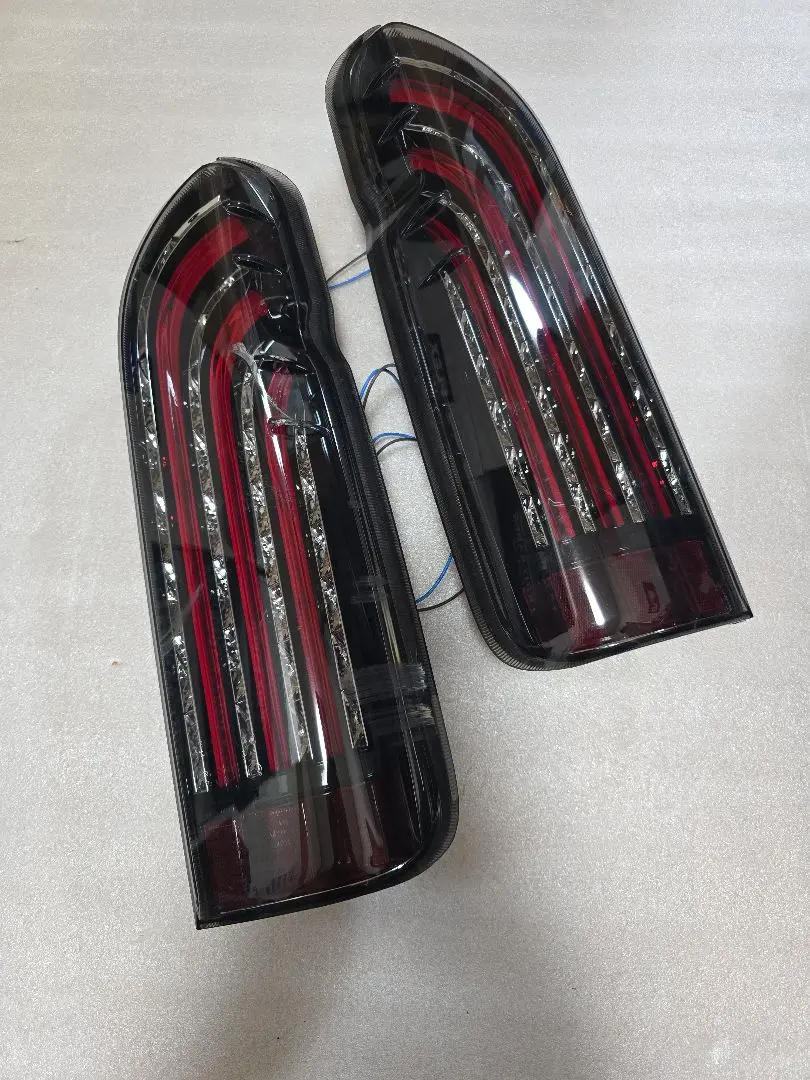 ハイエース　415コブラ　テールランプ左右　FLEXコラボ　　中古品 ハイエース415コブラテールランプ左右FLEXコラボ中古品