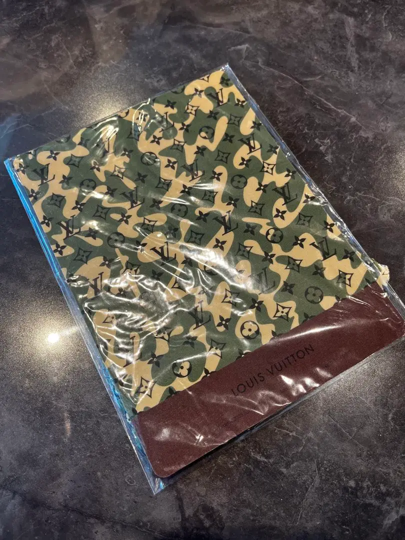 ヌメロ付録ルイヴィトン マウスパッド