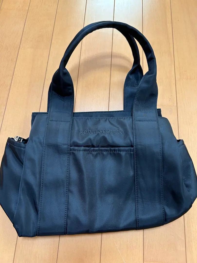 川崎希プロデュース　selva secreta ナイロン製 黒 トートバッグ selva secretaの新作トートバッグ♡ | 川崎希オフィシャルブログ