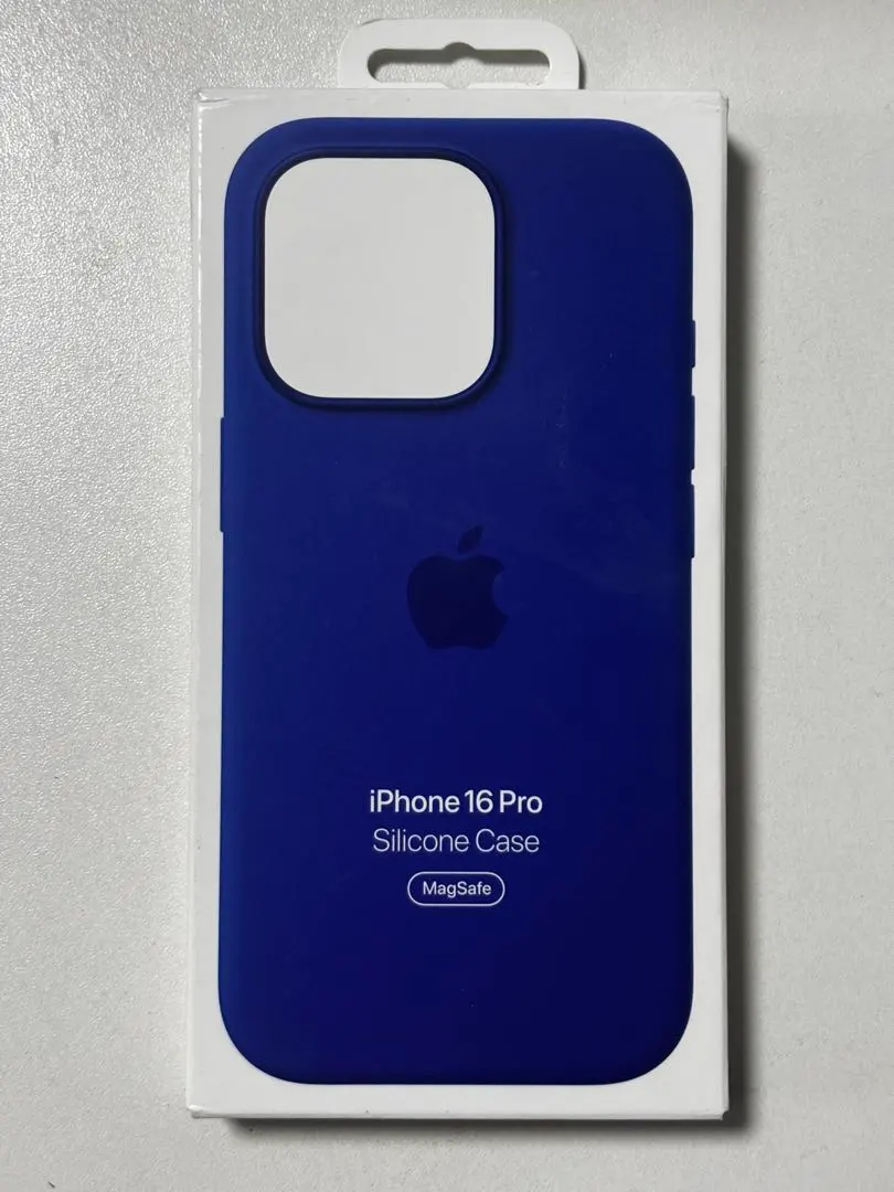 原廠 iPhone16 Pro 矽膠保護殼 超級海洋藍 ☆全新☆ 的縮圖