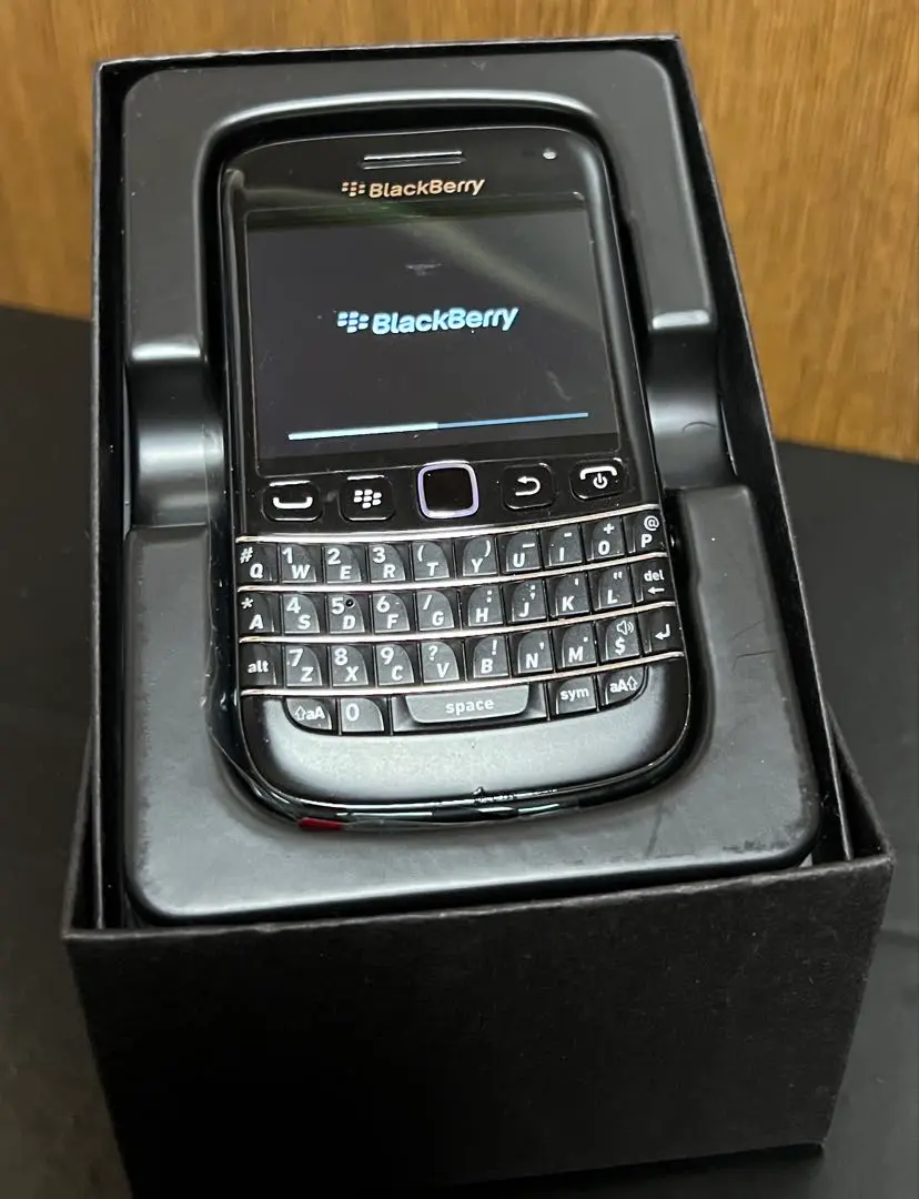 ブラックベリー9900SIMフーリ 2025年最新】BlackBerry 携帯電話本体の人気アイテム - メルカリ