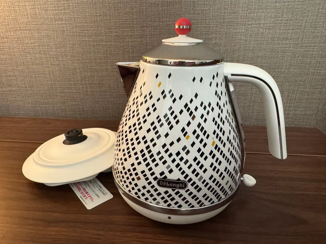 コメダ【新品未開封】 デロンギ アイコナ・トリブート 電気ケトル Amazon | デロンギ(DeLonghi) 電気ケトル アイコナ・トリブート