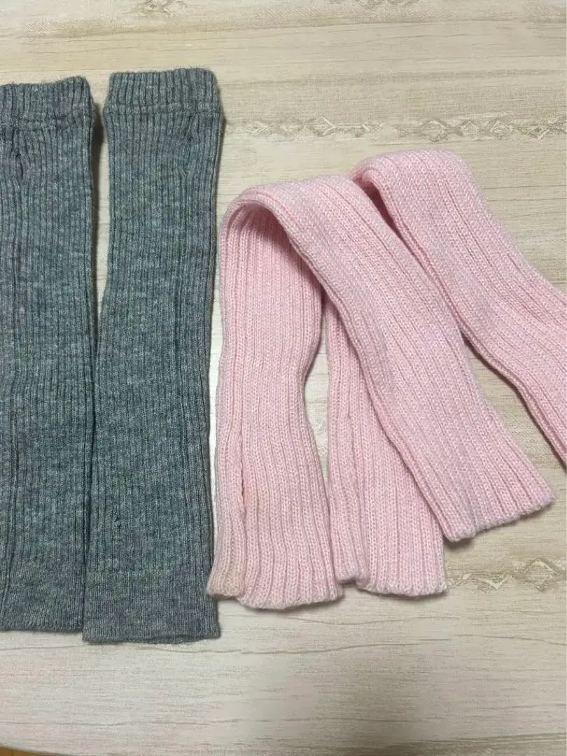 Thumbnail of Arm warmers, gray and pink, set of items