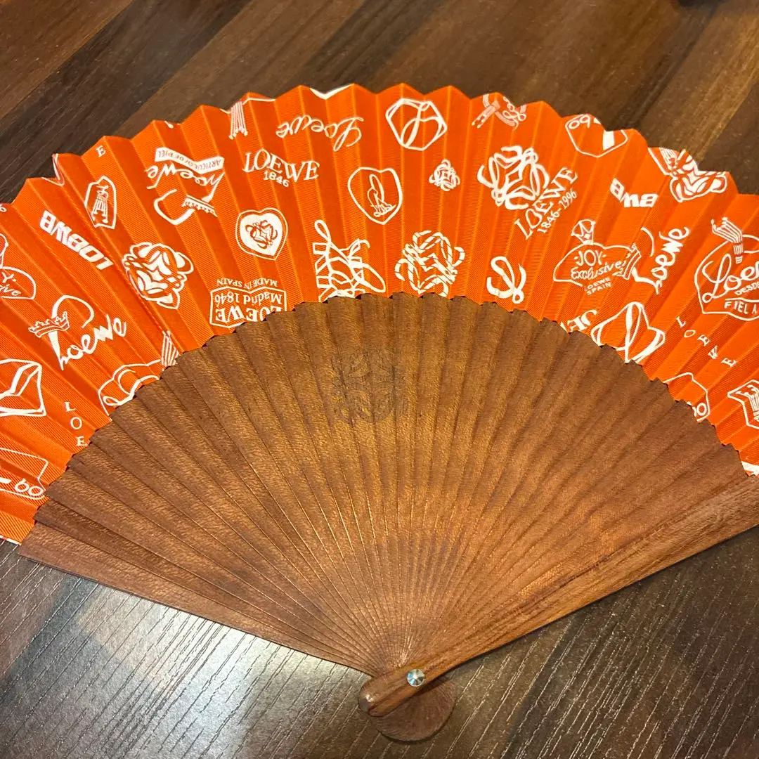 新品・未使用　ロエベ　ロゴ木製扇子 junglejungle_2001210258200013