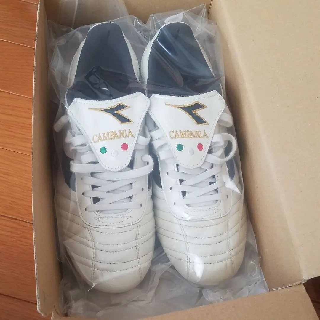 DIADORA - 新品未使用　ディアドラ　バッジョ　03R TF　フットサルシューズ　27cm　白 新品未使用 ディアドラ バッジョ 03R TF フットサルシューズ