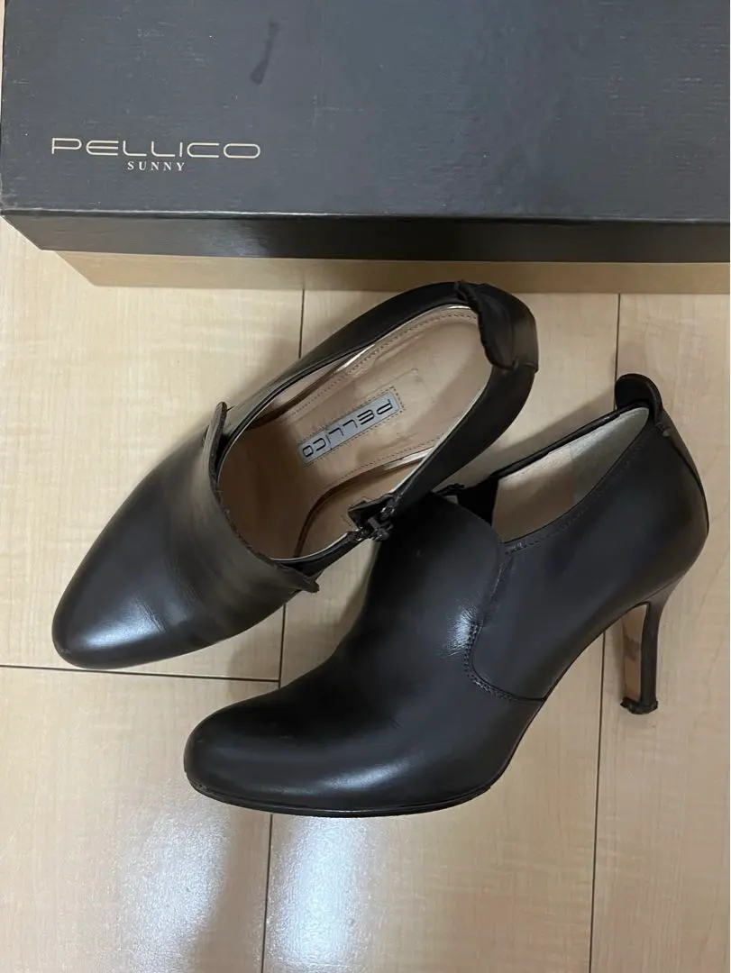 Thumbnail of PELLICO booties