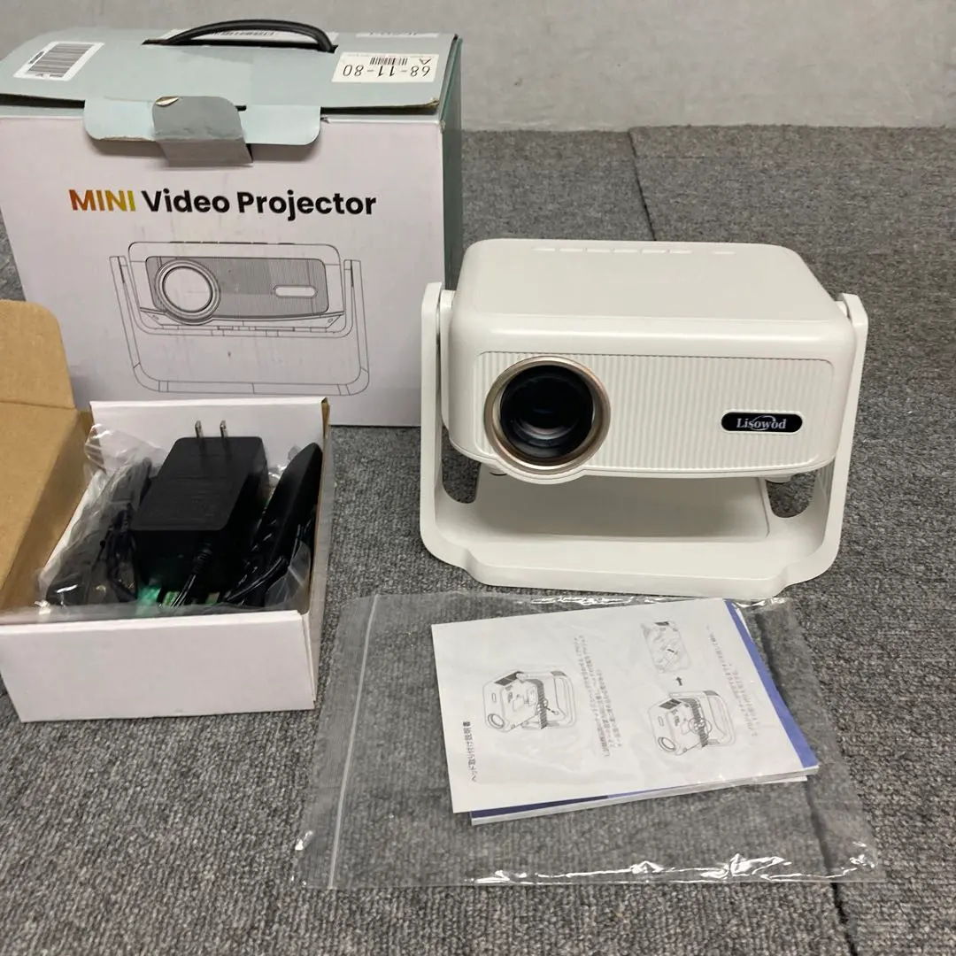 Lisowod miniプロジェクター 本体 ホワイト　中古 Lisowod miniプロジェクター 本体 ホワイト 中古 - メルカリ