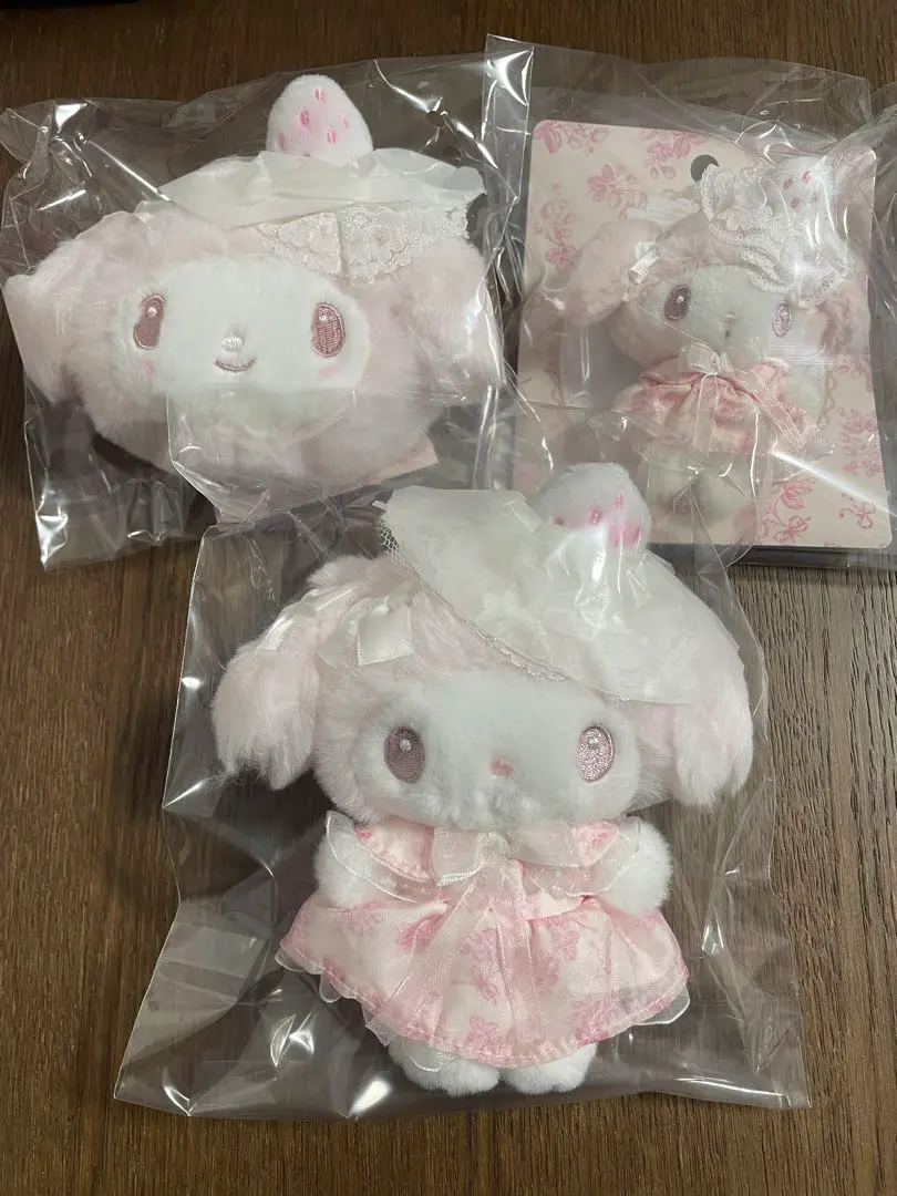 マイメロディ 白いちごのティータイム フェイス形 ポーチ マスコット ブローチ 白いちごのティータイム マイメロディ フェイス形 ポーチ