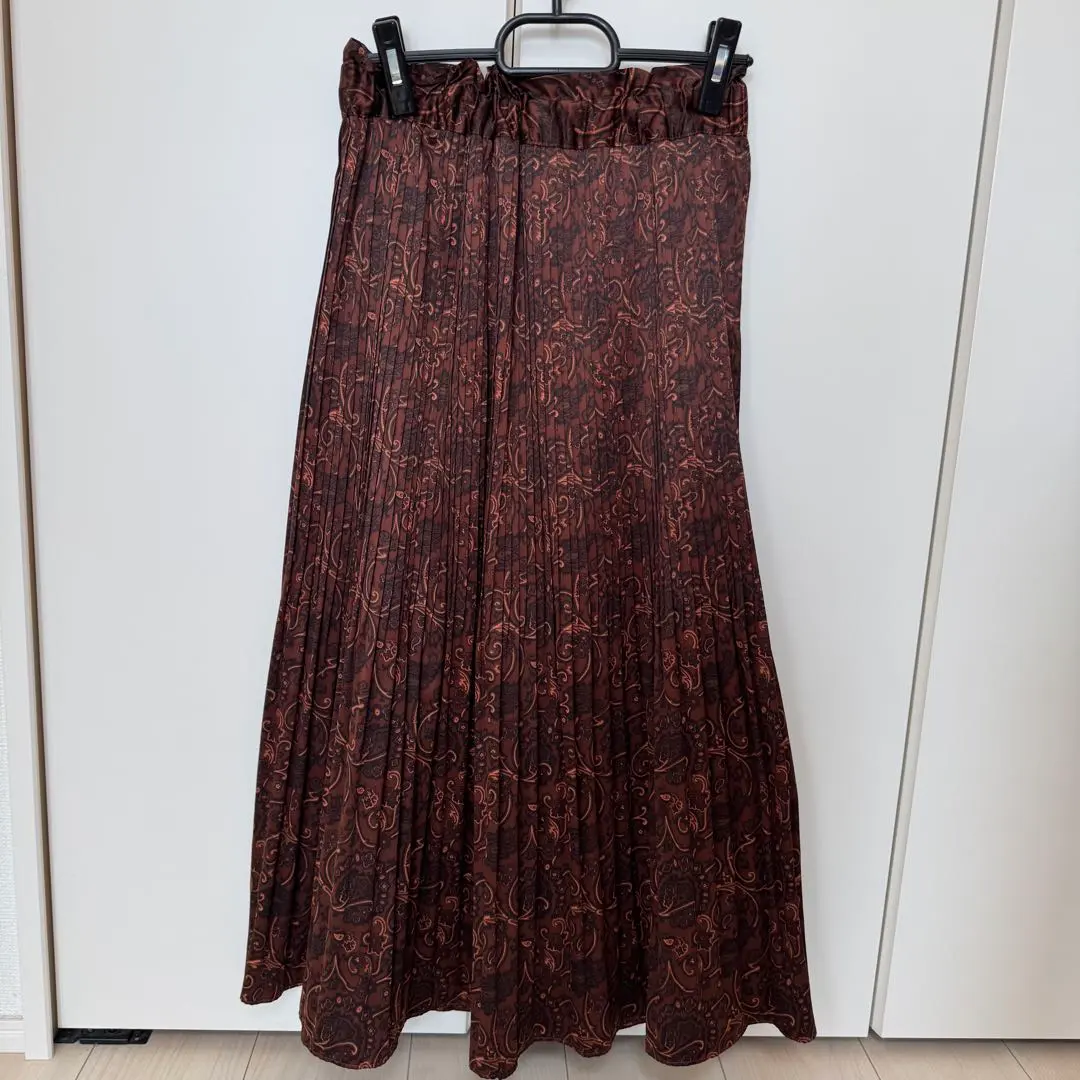 Thumbnail of [Anonymous Delivery] Paisley Pleated Skirt, Brown/Orange