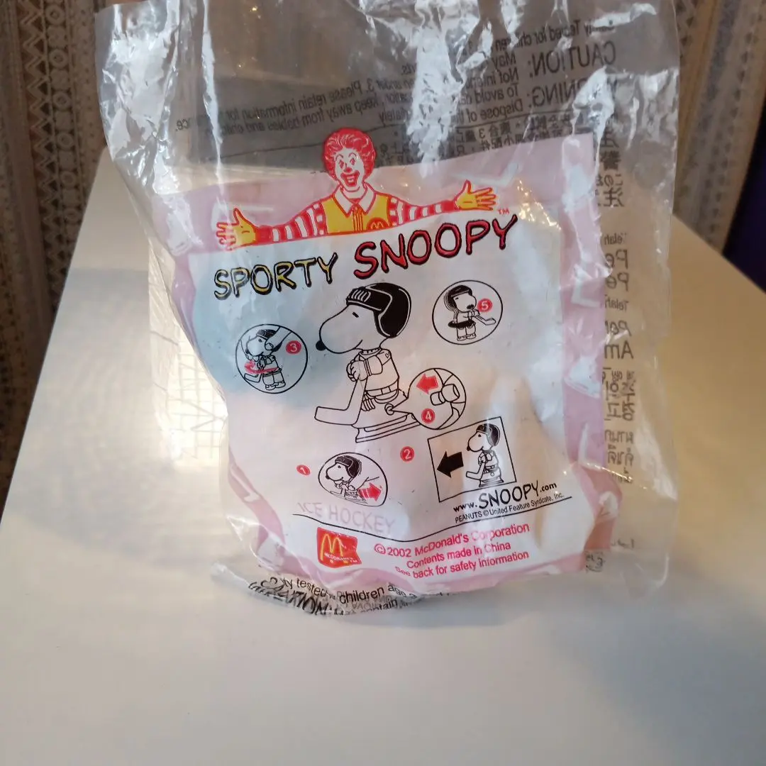 Thumbnail of Snoopy Ice Hockey Figure