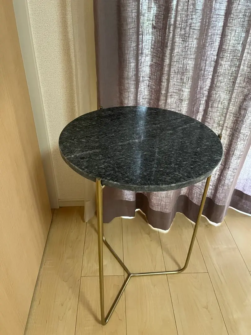 zarahome 面取り加工ウッドサイドテーブル 面取り加工 ウッド センターテーブル | Zara Home 日本/Japan