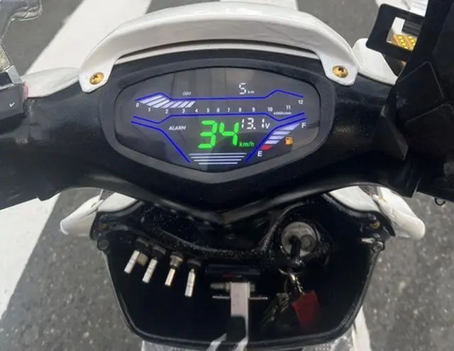 希少 当時物 アドレスV125 キタコデジタルメーター 希少 当時物 アドレスV125 キタコデジタルメーター（デジタル