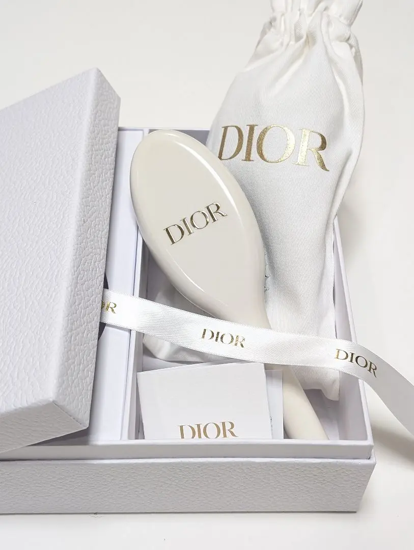 2025年最新】Christian Dior ヘアブラシの人気アイテム - メルカリ