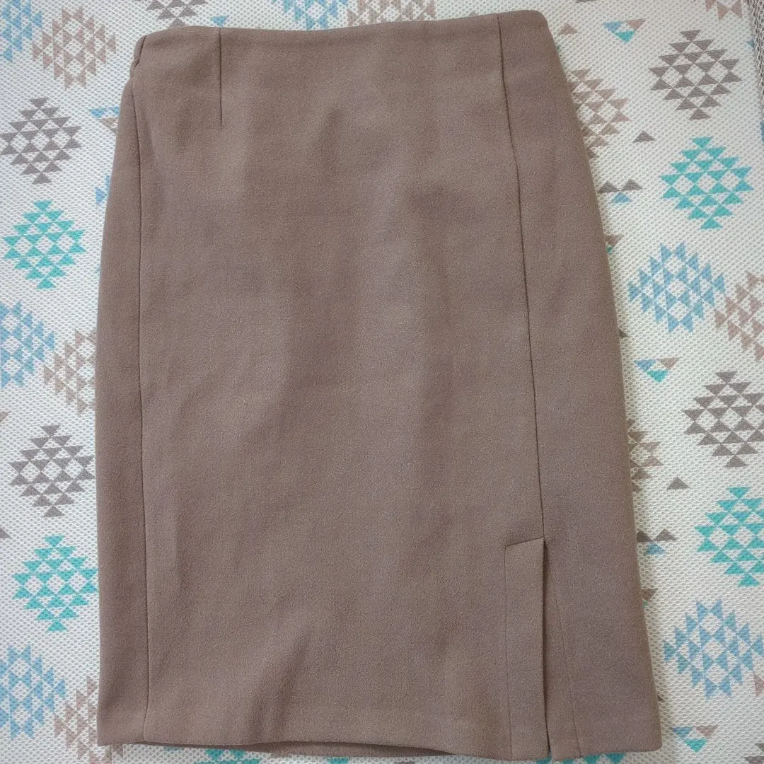 Thumbnail of Shimamura Ladies Yumi-san Brown Tight Skirt with Slit