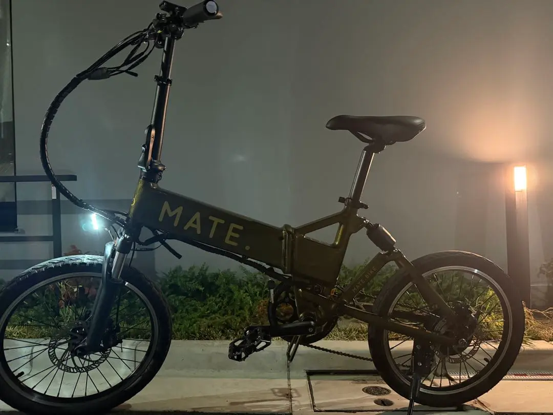 【新品未使用】MATE CITY バッテリーチャージャー 12月31日まで激安 純正 MATE CITY メイトシティ バッテリー