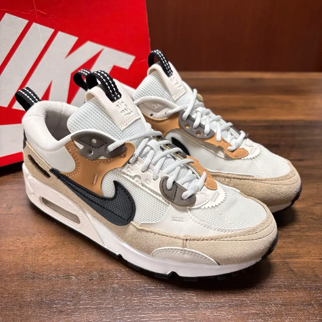ナイキ AIR MAX 90 FUTURA LBEG /23.5 美品 2025年最新】nIke AIR max 90 futura 23.5の人気アイテム - メルカリ