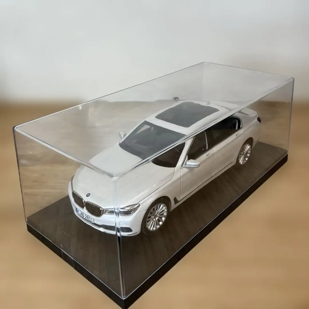 BMW特注 1/18 BMW 750Li ホワイト 1/18 Scale BMW 7 Series 750 Li 2017 White Diecast Car Model