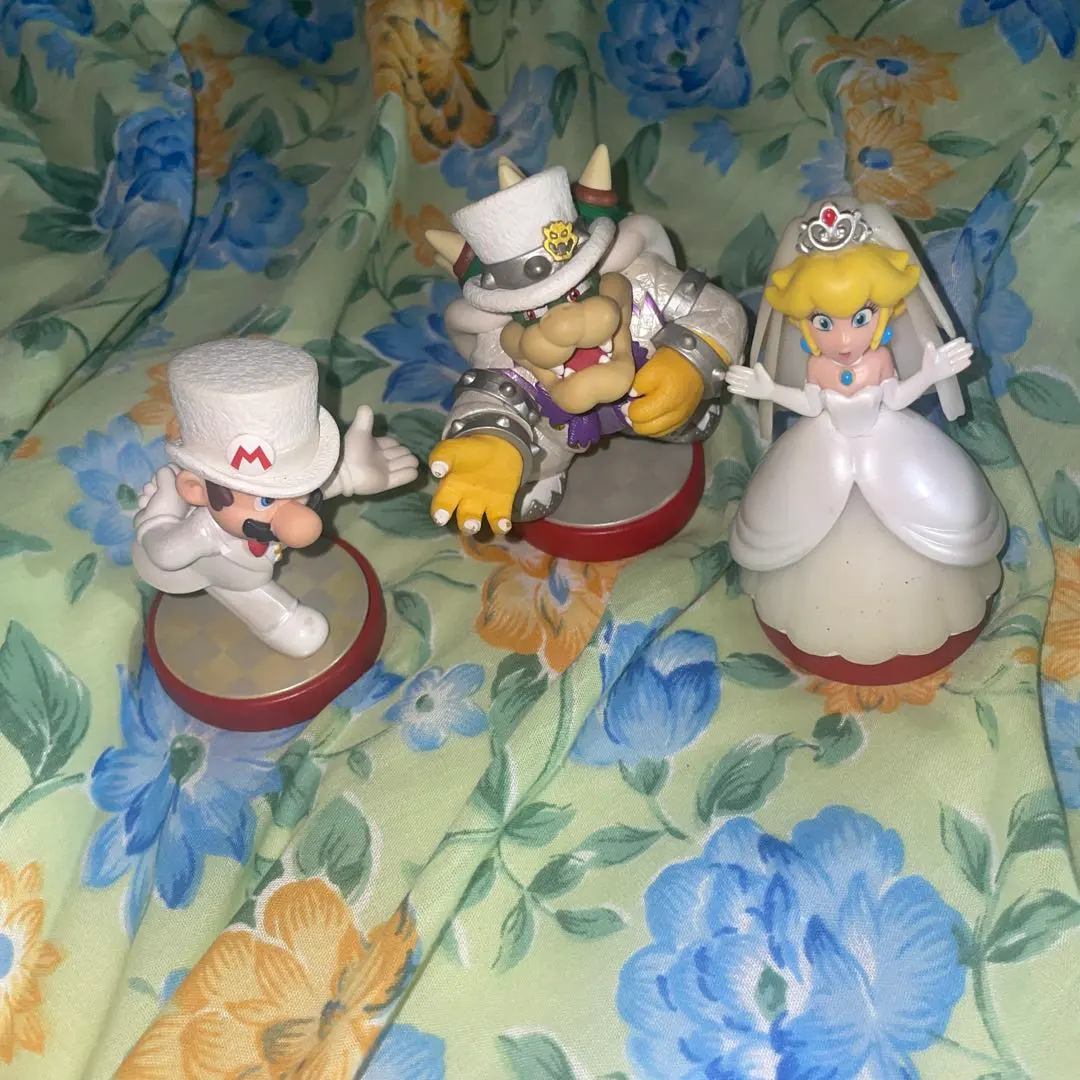 Thumbnail of amiibo Super Mario Odyssey 3-pack (Mario / Peach / Bowser)