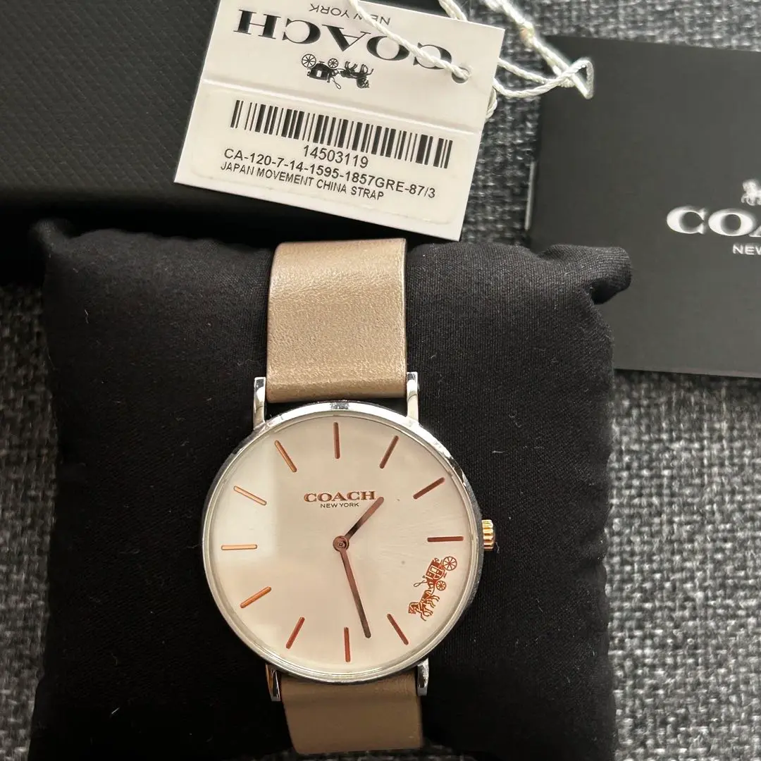 新品未使用　COACH アナログ時計 ベージュ 2025年最新】COACH ベルトカラー：ベージュ 腕時計(クォーツ)の