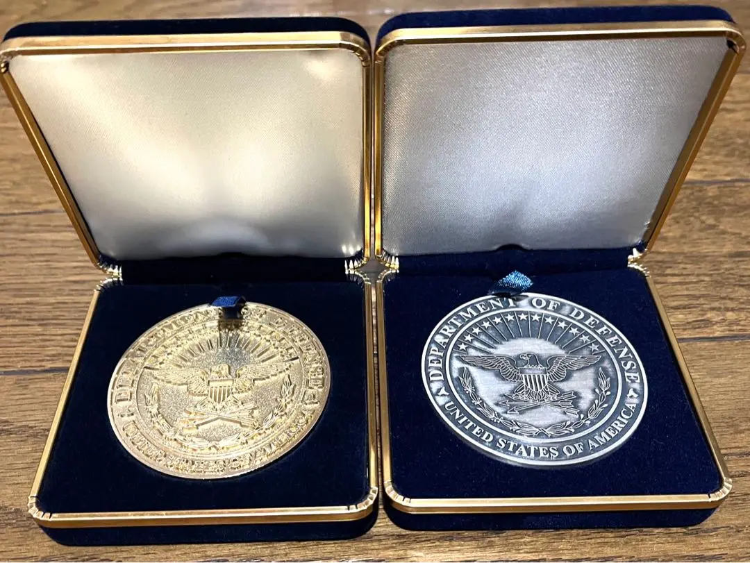 ⭐️Department of Defense & 防衛省　記念硬貨、メダル⭐️ 防衛省メダル 45mm 金Ver