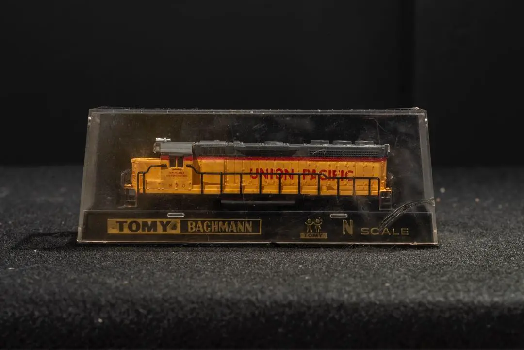 バックマン　ミサイル？運搬車　Nゲージ バックマン(Bachmann) フラットカー貨車 | 鉄道模型通販専門店