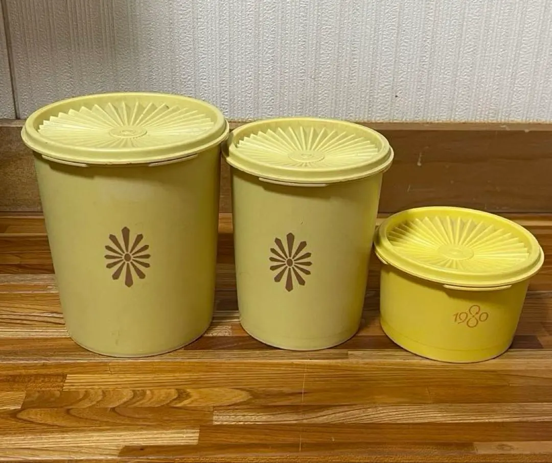 Thumbnail of Showa Retro Tupperware, Set of 3