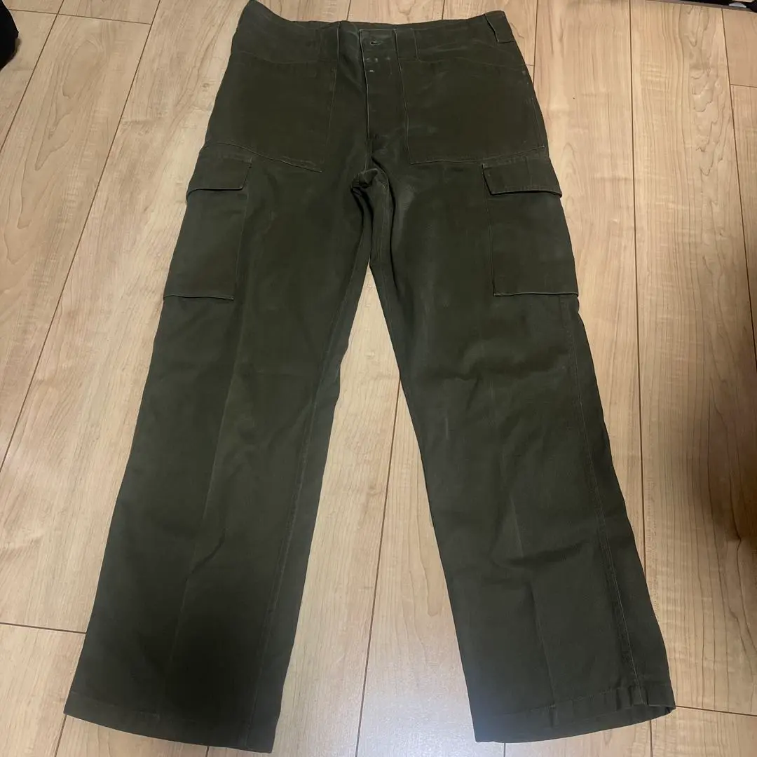 ノルウェー軍　カーゴパンツ 実物 新品 デッドストック ノルウェー軍 フィールド カーゴ