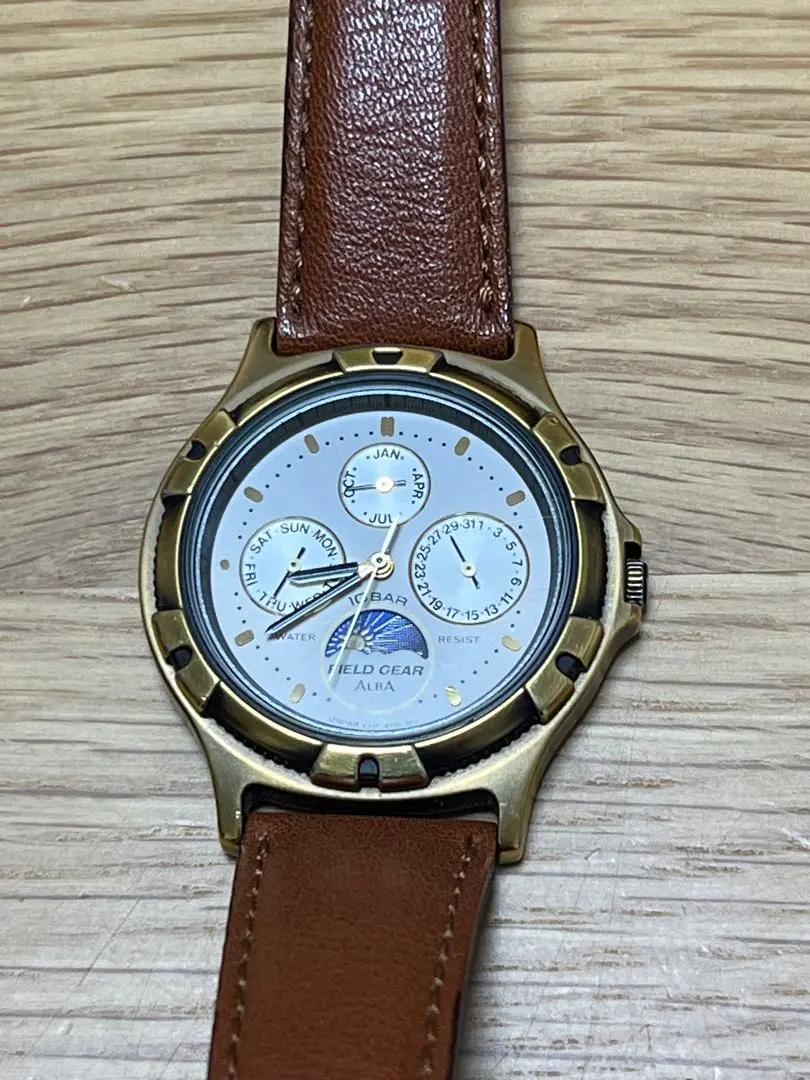 VINTAGE ALBA V33F-6860 SUN&MOON クォーツ腕時計 Vintage Seiko Alba Field Gear Sun & Moon Triple Calendar