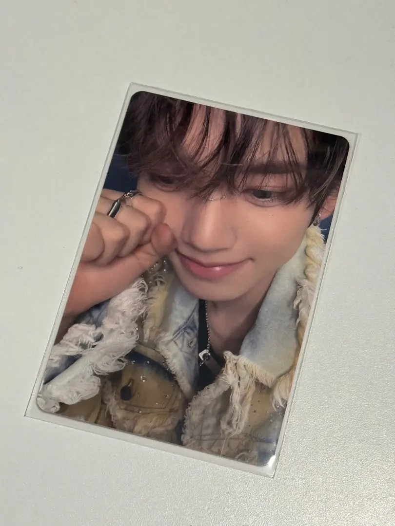 Thumbnail of ZEROBASEONE ZB1 ZB1 Off-Event Yujin B Prize Rock-Paper-Scissors Trading Card