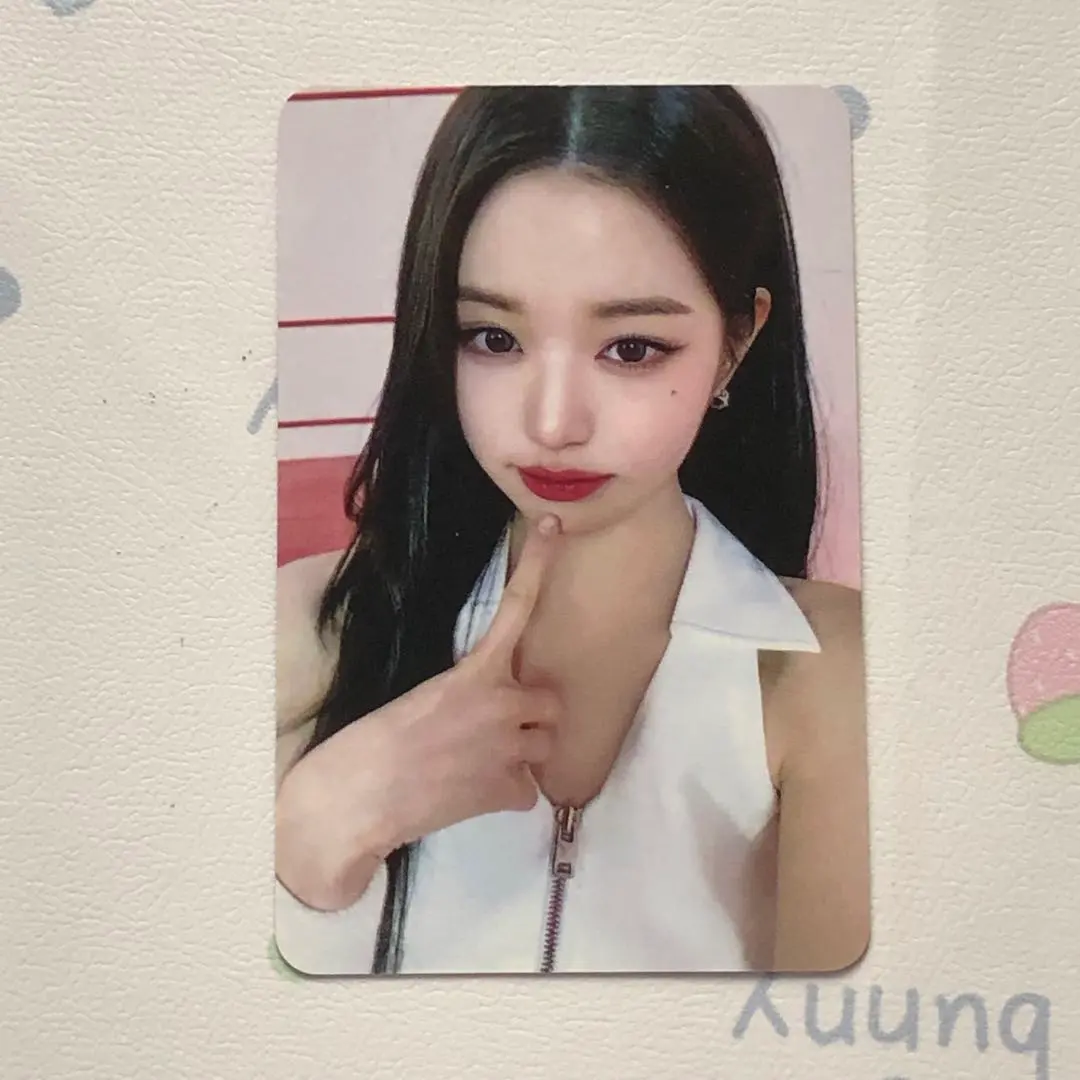 Thumbnail of IVE Wonyoung Lucky Draw WAVE sonymusic Trading Card