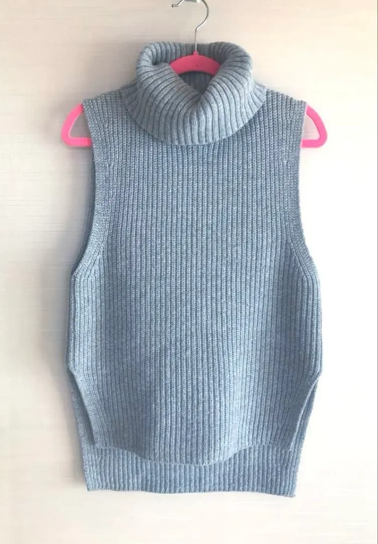 優衣庫 高領 背心 淺灰色 疊穿 M碼左右 混羊毛 的縮圖