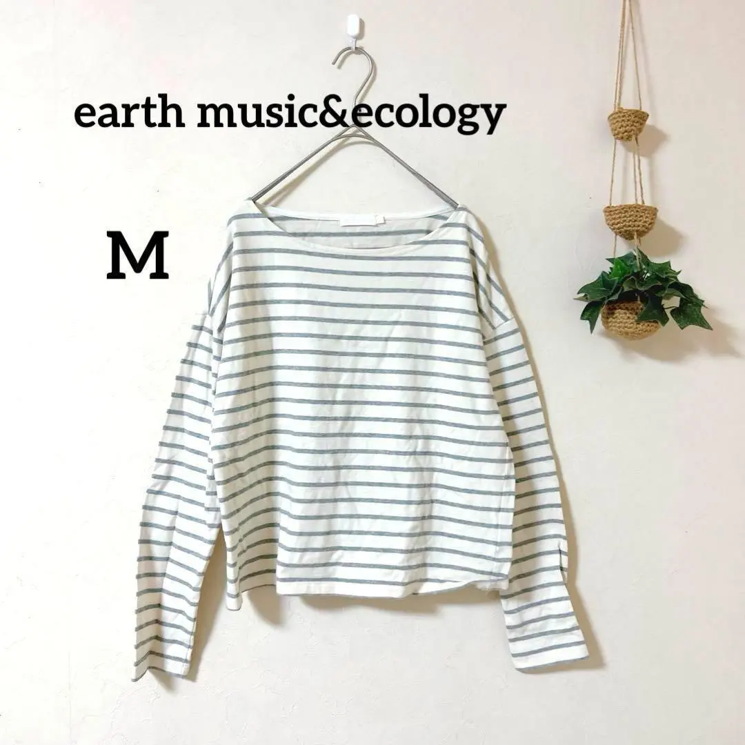 Thumbnail of earth music & ecology L size long-sleeved cut and sew, white and gray striped, simple