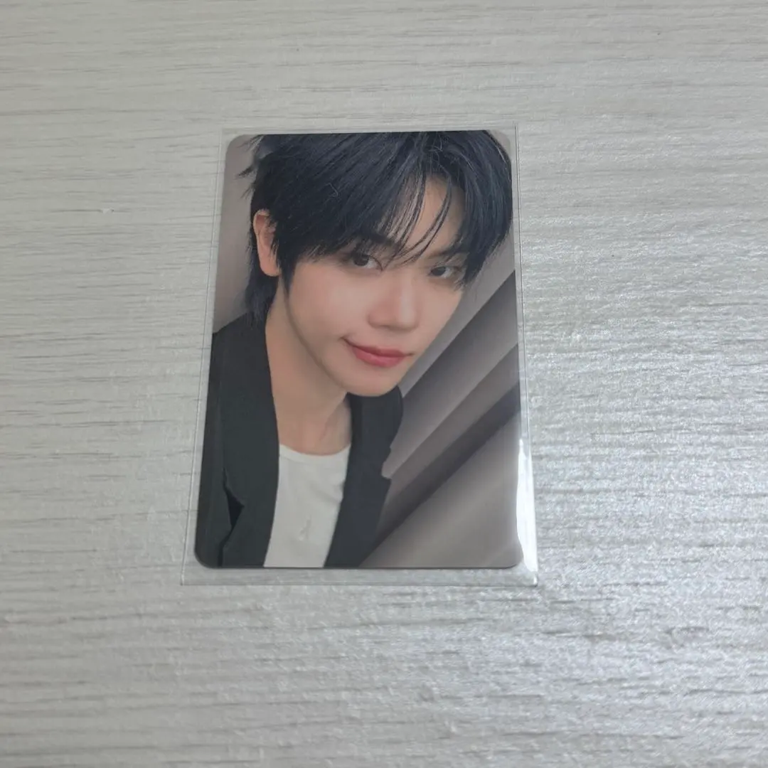 Thumbnail of close your eyes applemusic Yojun