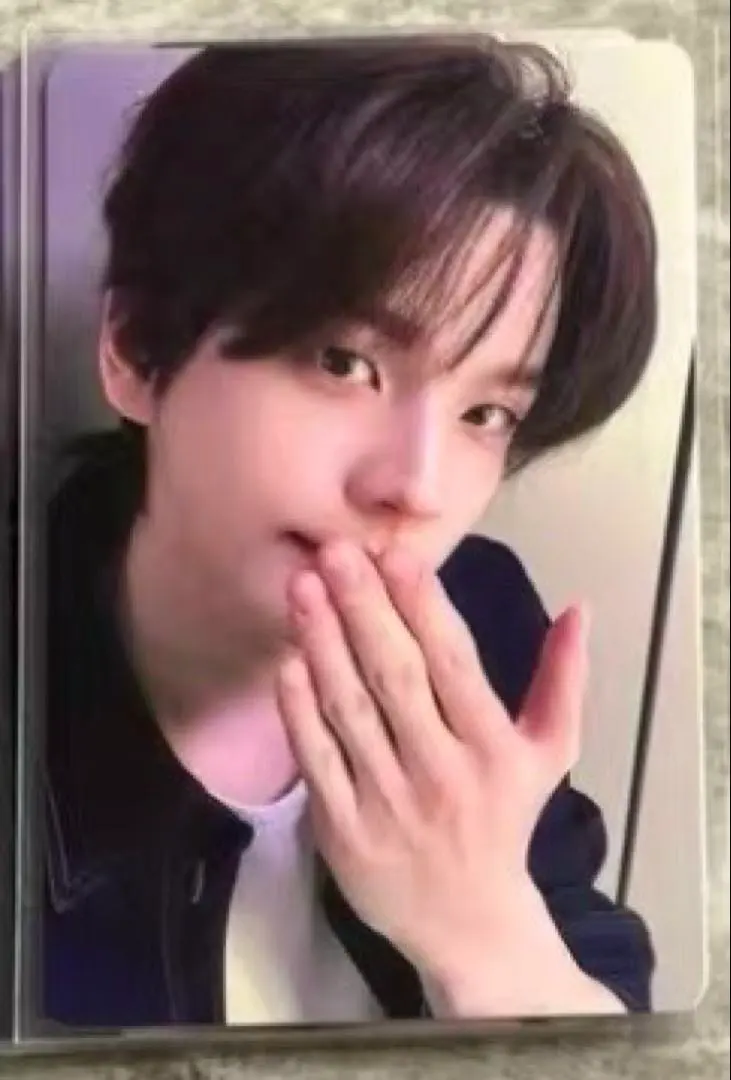 Thumbnail of TWS Shinyu (member name) TRYWITHUS (group name) Beijing (location) trading card yzy (likely abbreviation/nickname) Yizhiyu (company name)