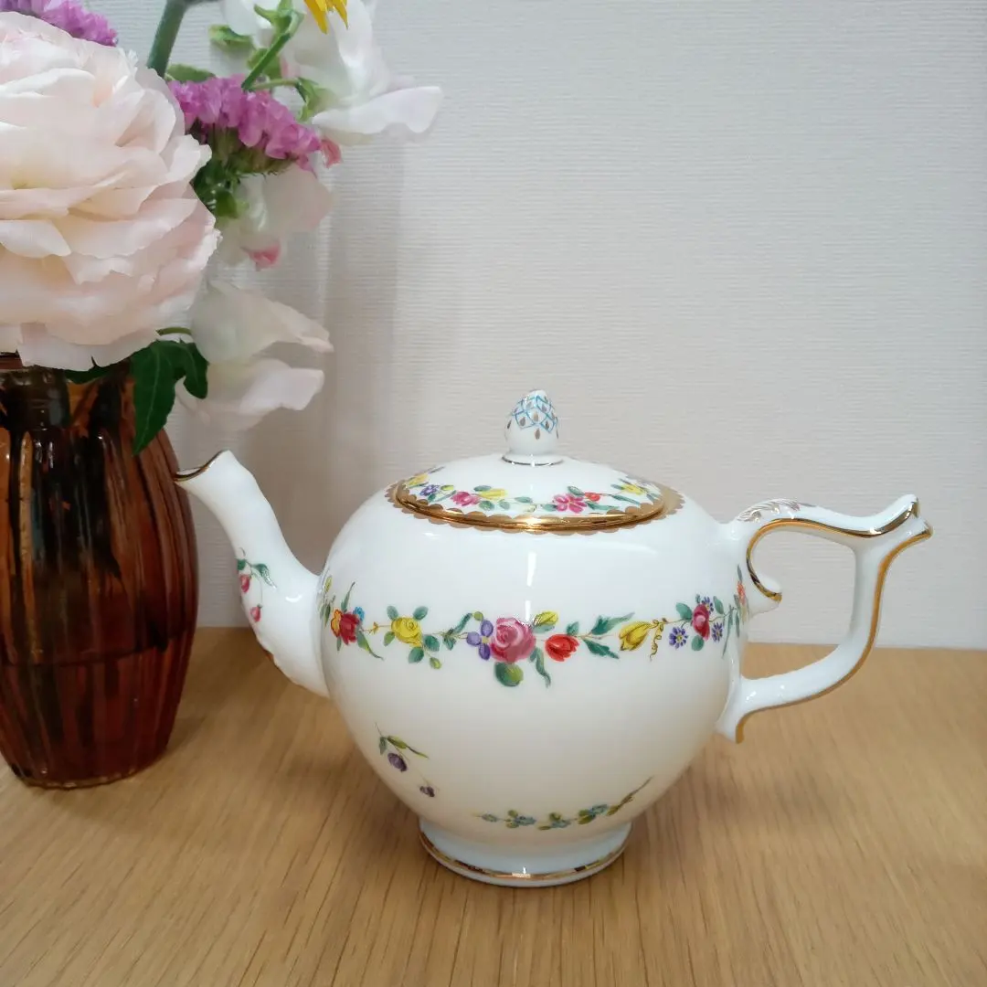 Thumbnail of ■Price Reduced■ Franklin Mint Chelsea-Derby Teapot