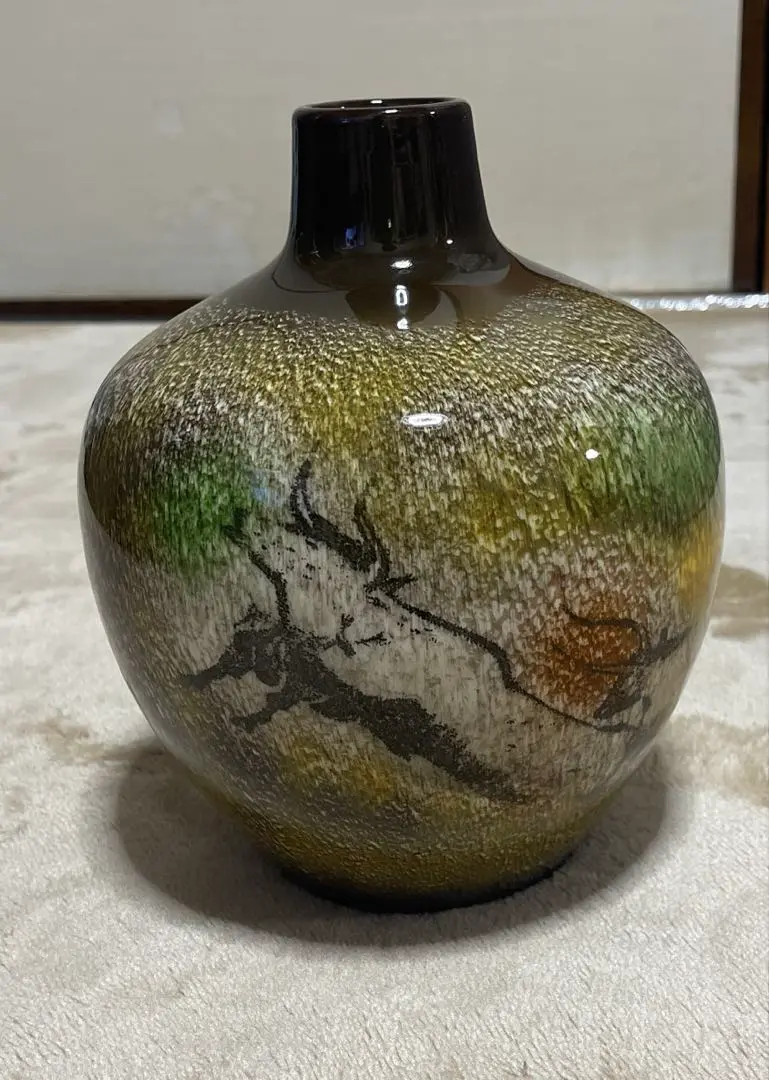 ラスコー洞窟壁画デザイン　陶器の花瓶 瀬栄陶器SEYEI MAJOLICAラスコー洞窟壁画花瓶 - メルカリ