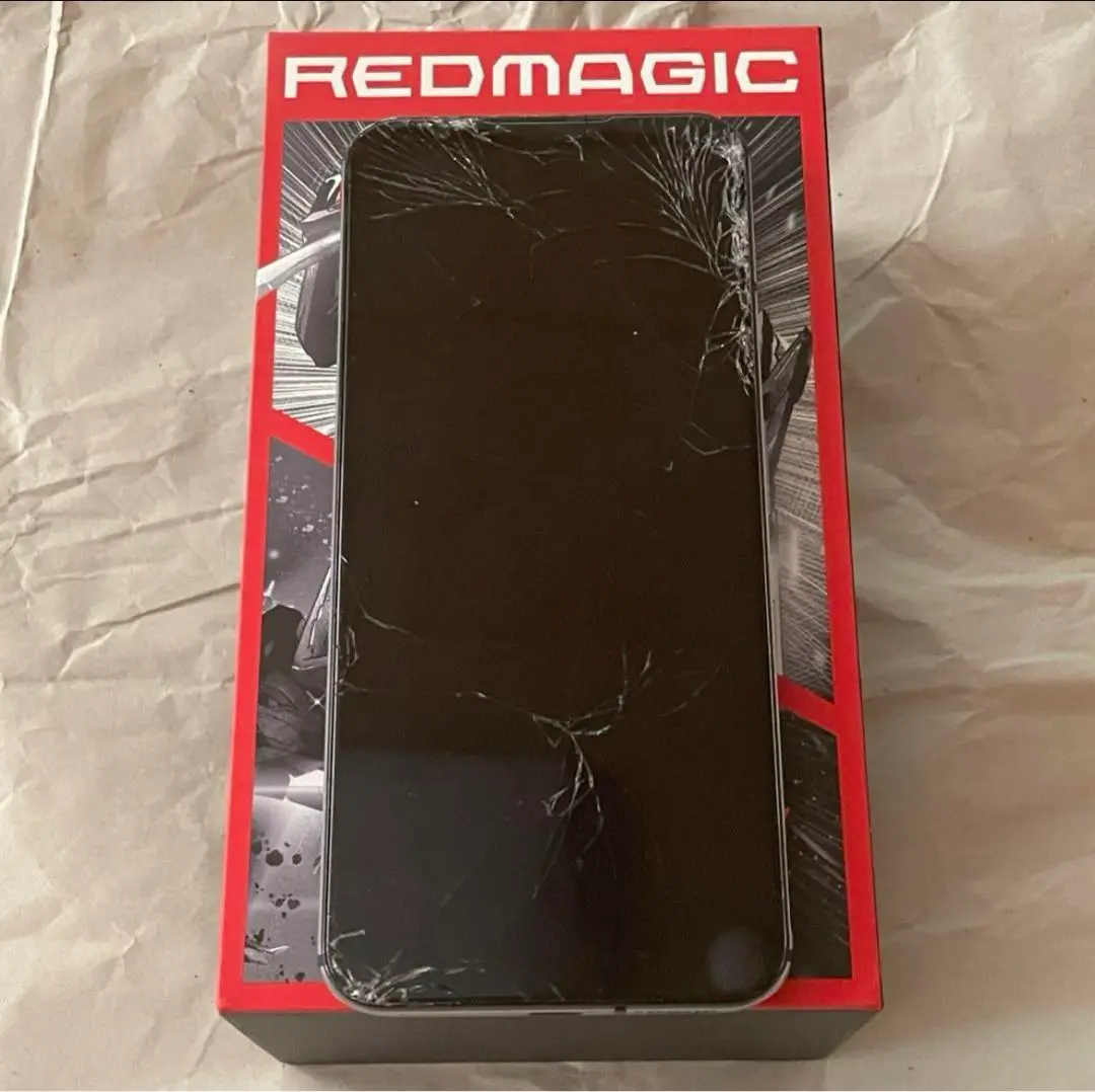 【美品】RedMagic 5S シルバー、外付ファンセット ASCII.jp：Nubiaの新ゲーミングスマホは外付けクーラー装着可