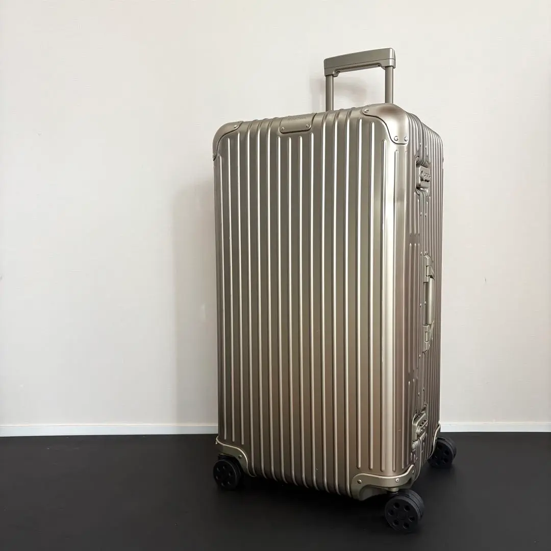 2025年最新】rimowa trunk plusの人気アイテム - メルカリ