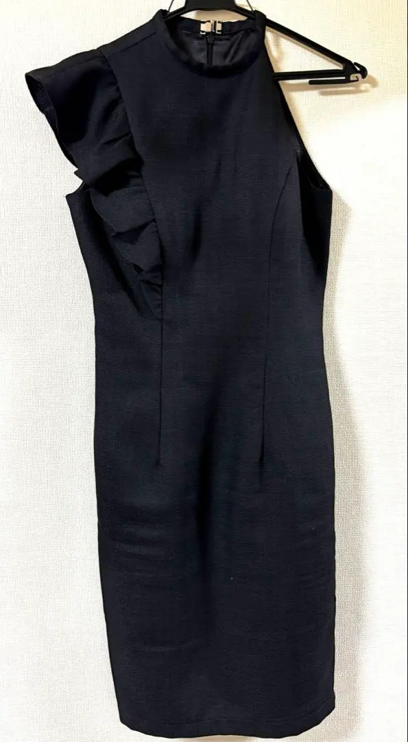 ROBE de FLEURS 黑色洋裝 的縮圖