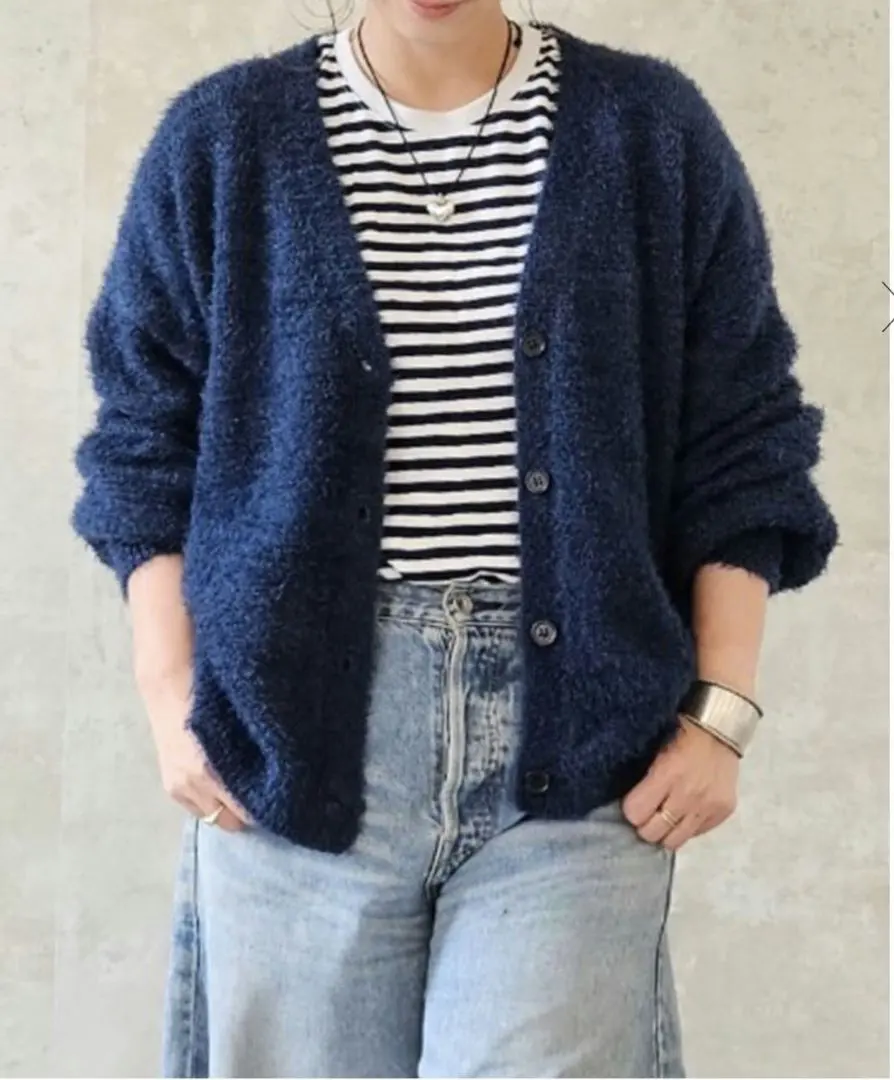 新品 Bonjour Sagan 蓬鬆V領針織外套 外套 海軍藍 的縮圖