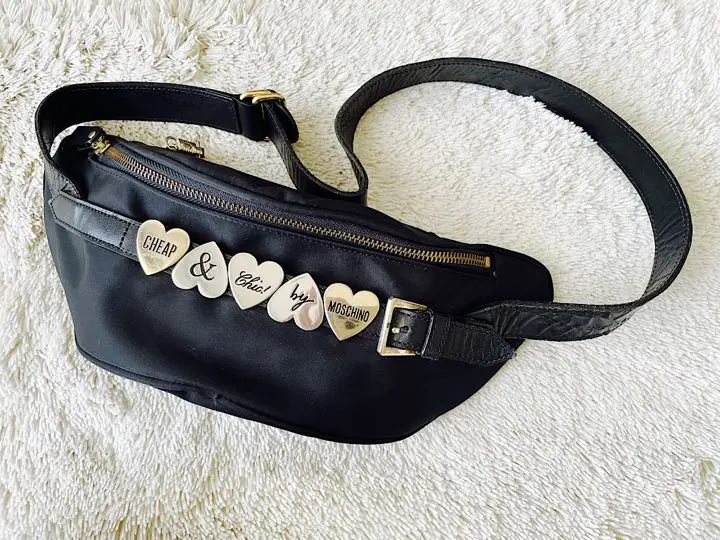 MOSCHINO ブラック ボディバッグ ウエストポーチ 楽天市場】【10%OFF】 モスキーノ ボディバッグ ナイロン レザー