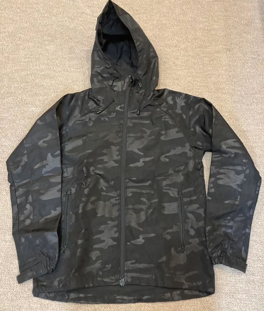 Thumbnail of Excellent condition mountain parka, black, windproof