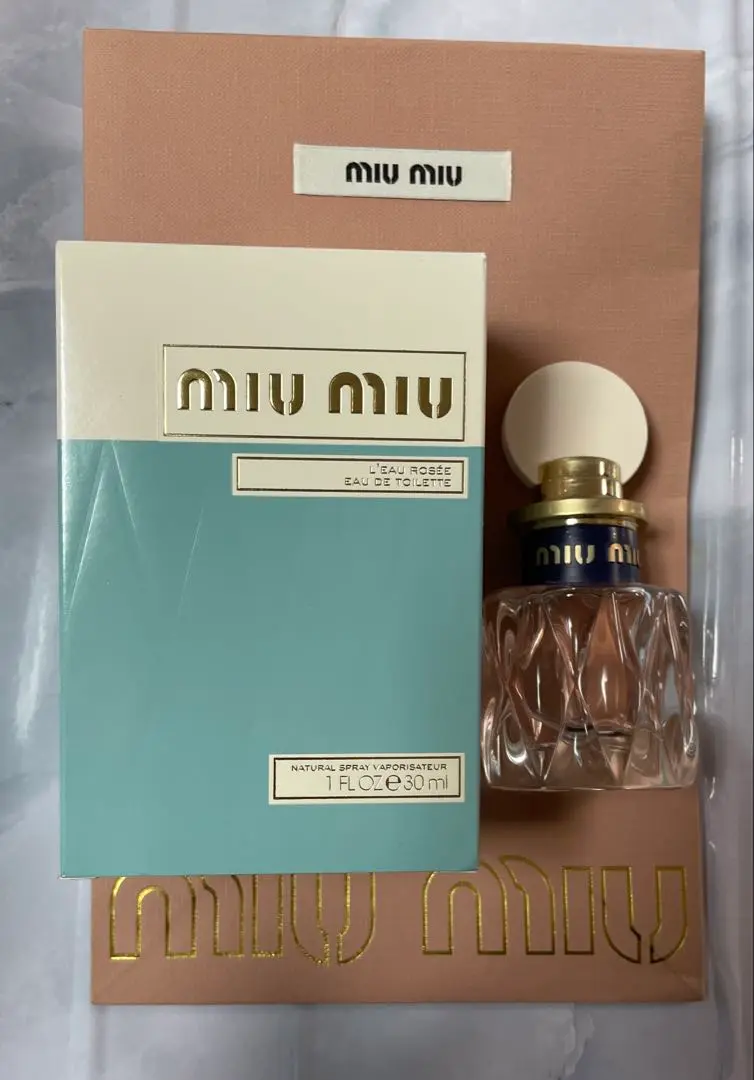 ミュウミュウ ロー ロゼ オードトワレ 試してみた】ロー ロゼ オードトワレ miu miuのリアルな口コミ