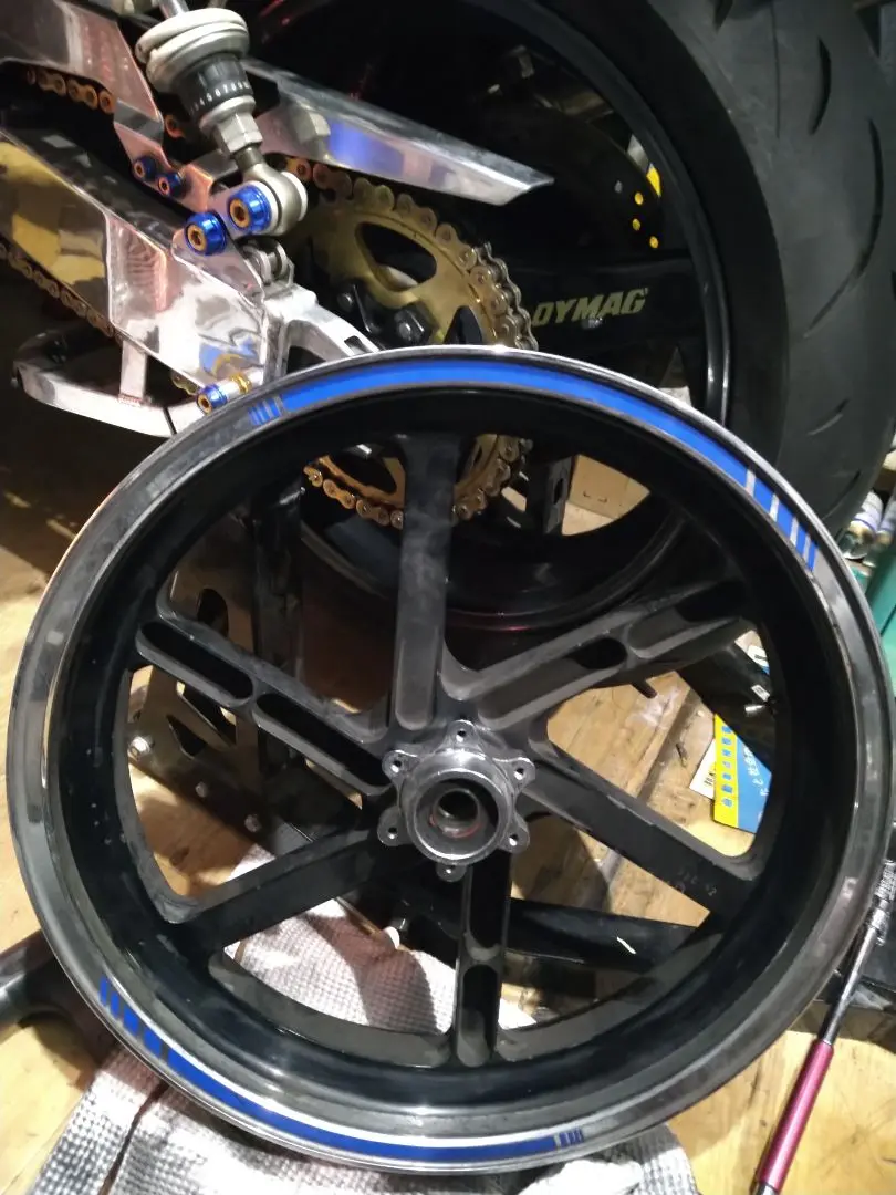 CB1000SF 用ハイポイントクロームメッキフロントホイール