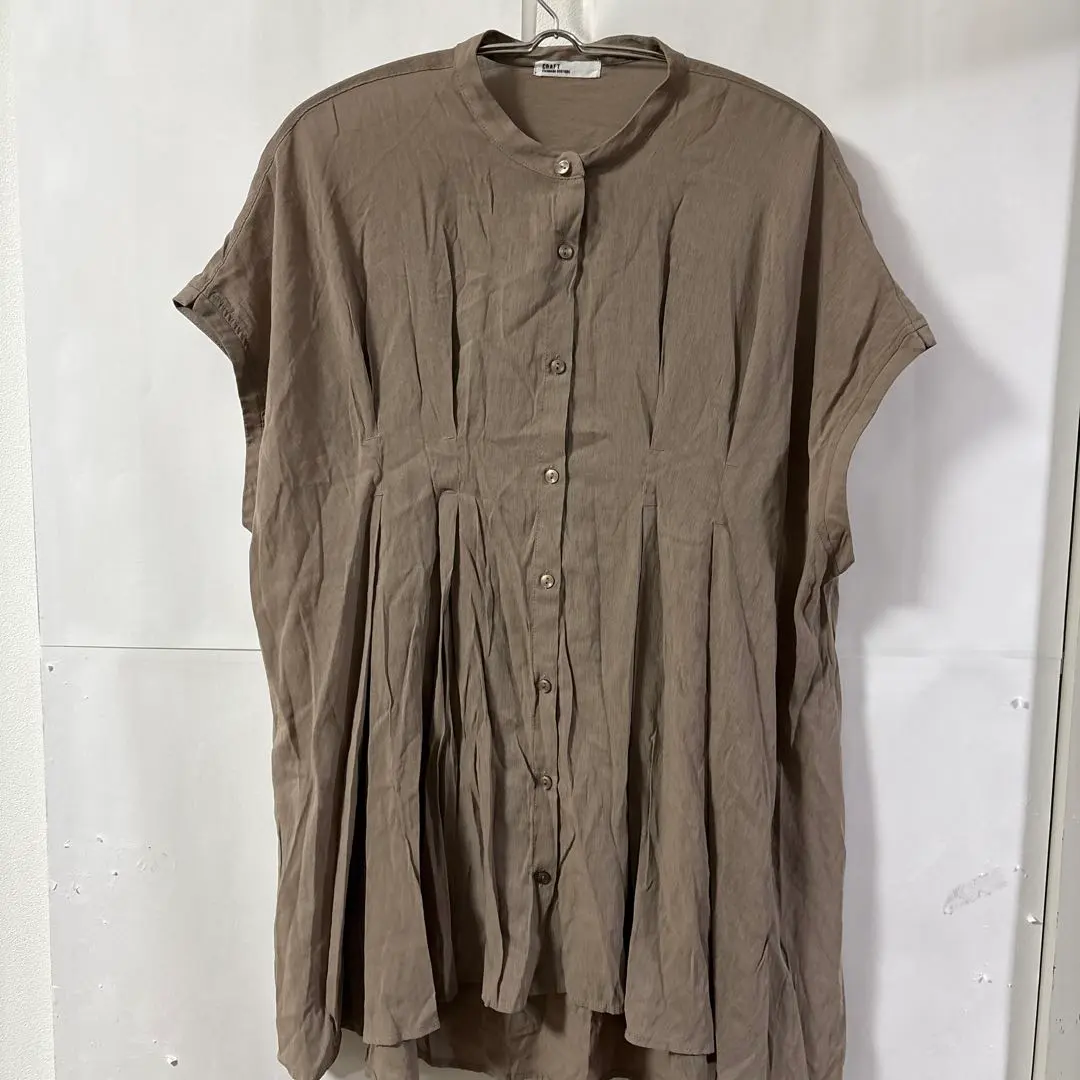 Thumbnail of "Ships Today" F CRAFT Beige Sleeveless Blouse Shirt