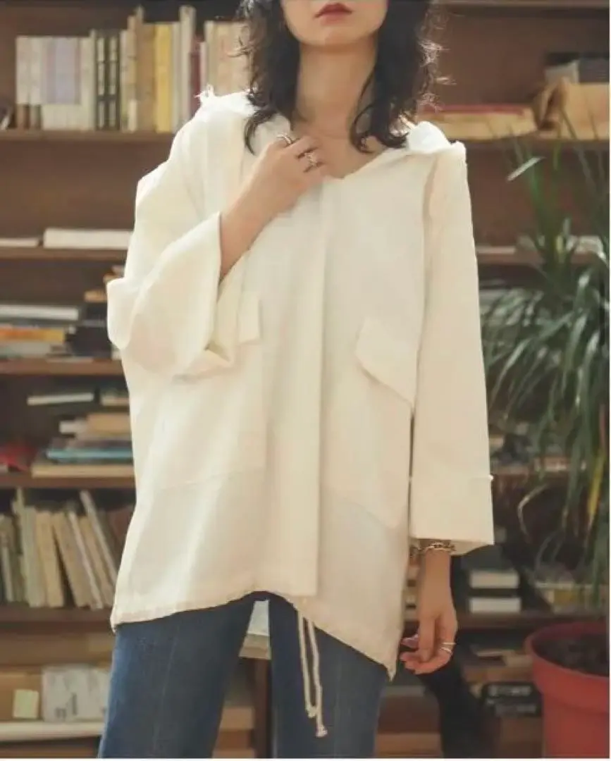 2025年最新】howie clothingの人気アイテム - メルカリ