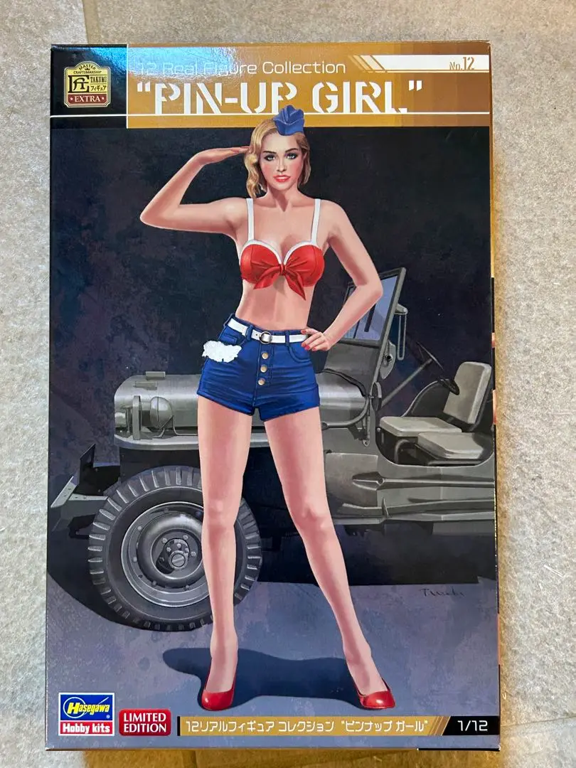 ヴァーガス　ピンナップガール　フィギュア　(シリアルナンバー•専用箱付き) Amazon.co.jp: 世界限定3000体 シリアルナンバー台座付き Varga