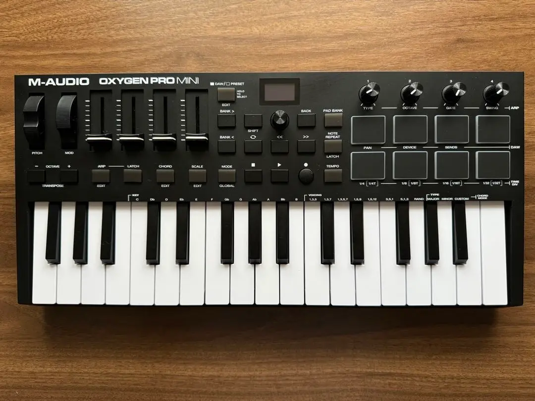 Oxygen pro mini 美品 箱無し M-Audio エム・オーディオ / Oxygen Pro Mini 32鍵USB MIDI
